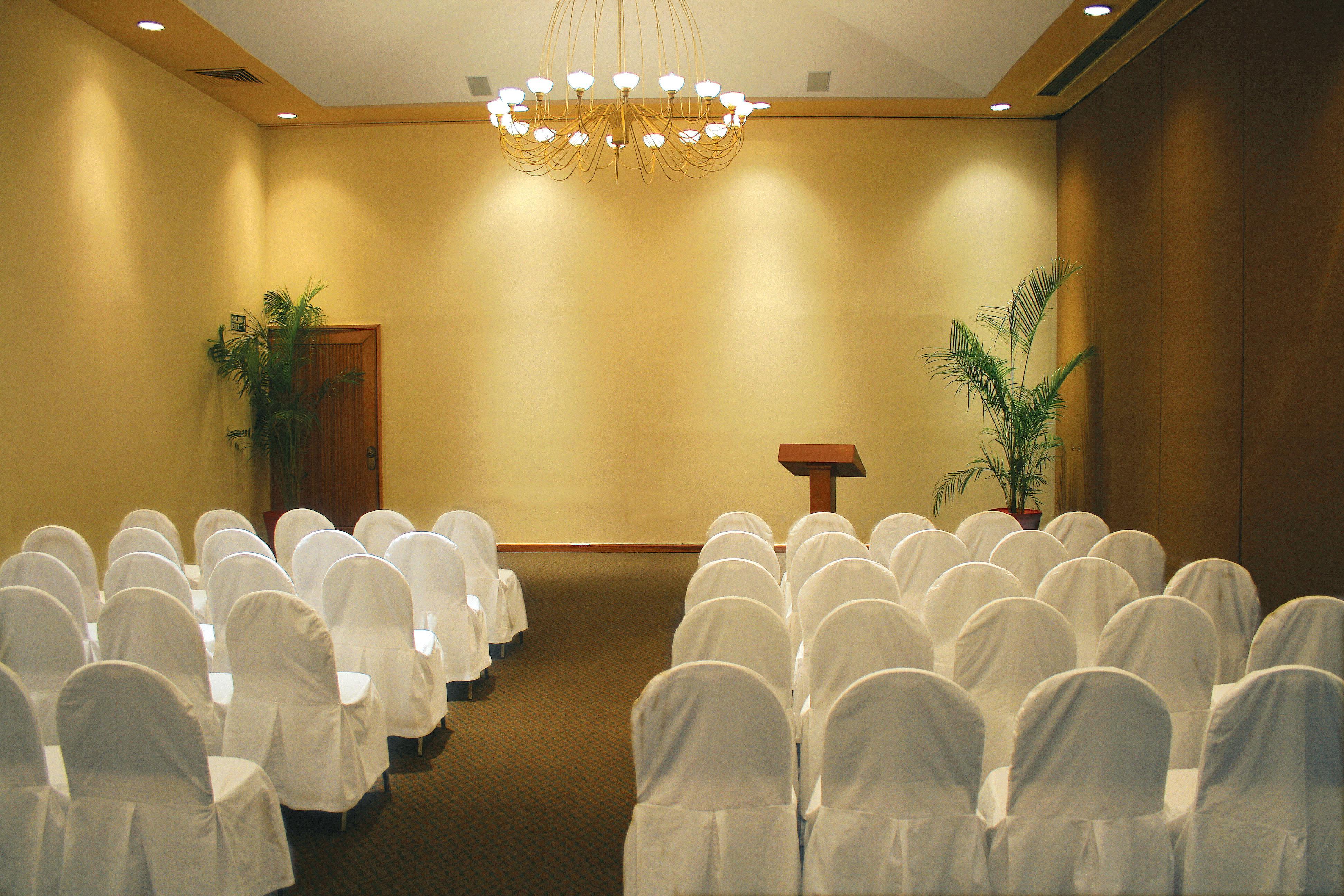 Crown Paradise Golden All Inclusive Resort - Adults Only Puerto Vallarta Exterior photo A meeting room at the hotel