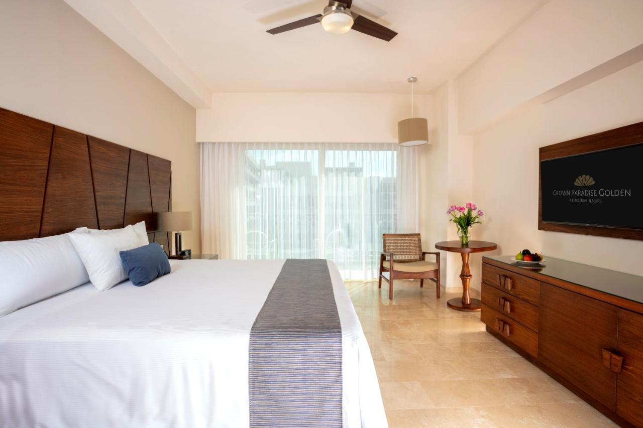 Crown Paradise Golden All Inclusive Resort - Adults Only Puerto Vallarta Exterior photo Junior Suite