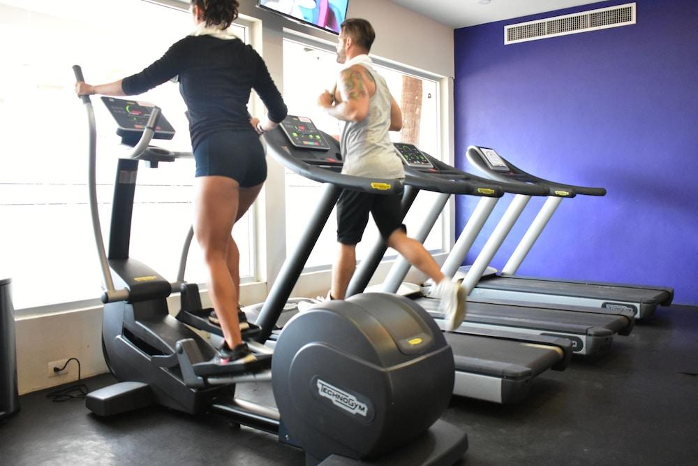 Crown Paradise Golden All Inclusive Resort - Adults Only Puerto Vallarta Exterior photo Elliptical trainer
