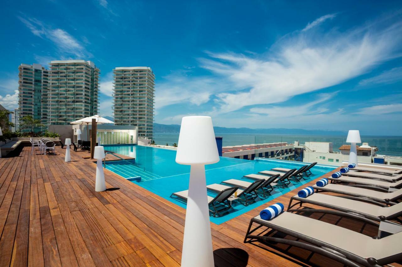 Crown Paradise Golden All Inclusive Resort - Adults Only Puerto Vallarta Exterior photo Rooftop pool at the hotel